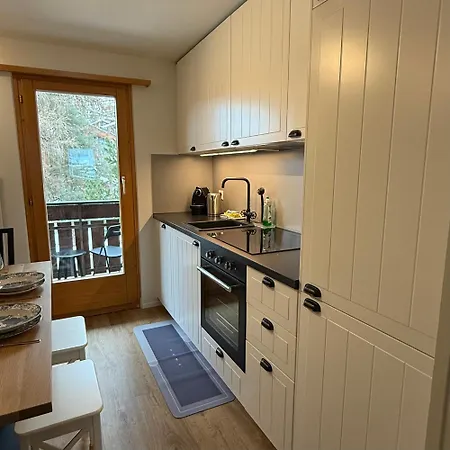 Melesez Apartament